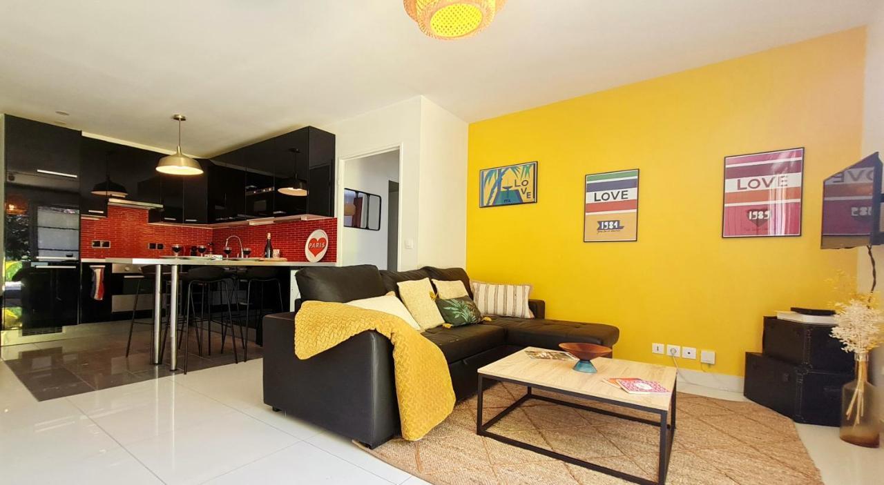 Happy Two - With Garden & Parking Apartment Montévrain