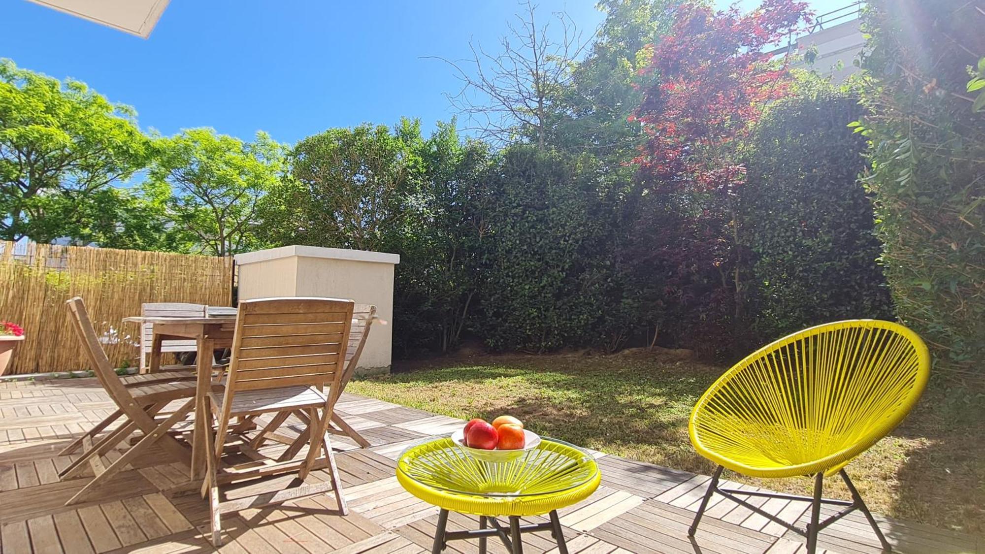 Happy Two - With Garden & Parking Apartment *